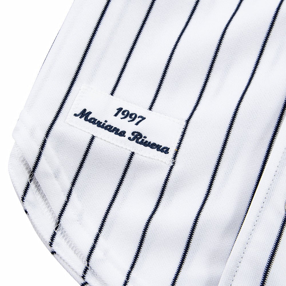 '97 Mariano Rivera Auth. NY Yankees Jersey product image 3, provided for visual reference and product detail review