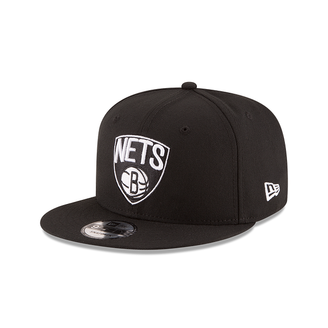 Brooklyn Nets NBA New Era Men Black/White 9Fifty Basic Snapback product image 1, provided for visual reference and product