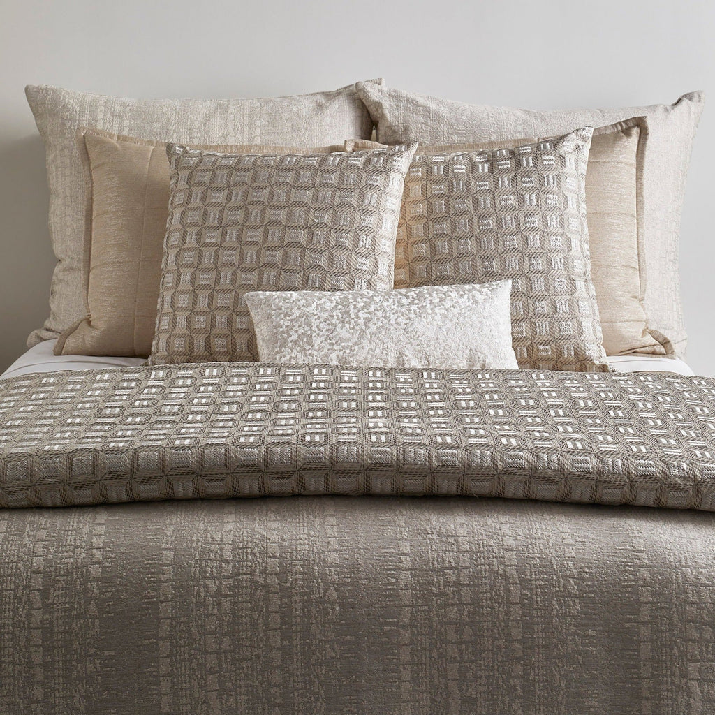 Collonade Coverlet