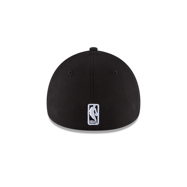 New York Knicks NBA New Era Men Black 39Thirty Team Classic Stretch Fit Hat product image 2, provided for visual reference