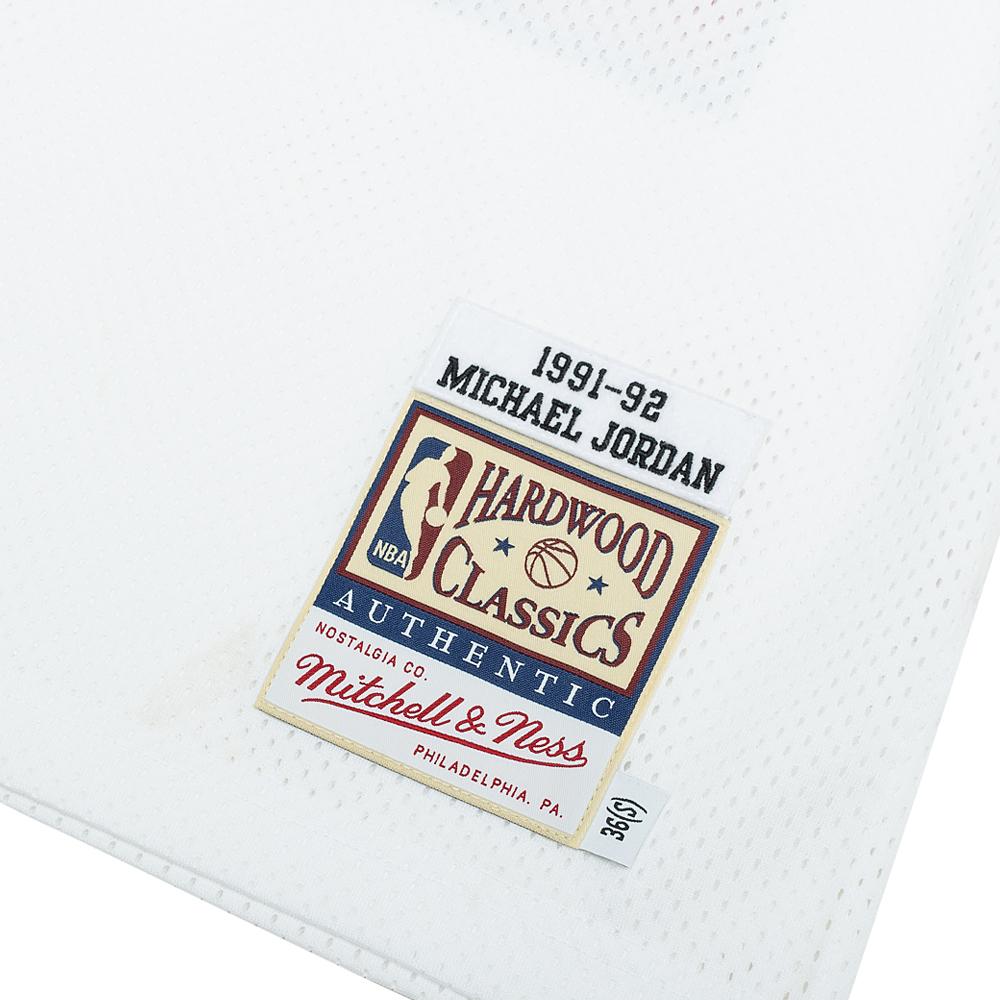 Michael Jordan 91/92 Auth Chi. Bulls Jersey product image 4, provided for visual reference and product detail review