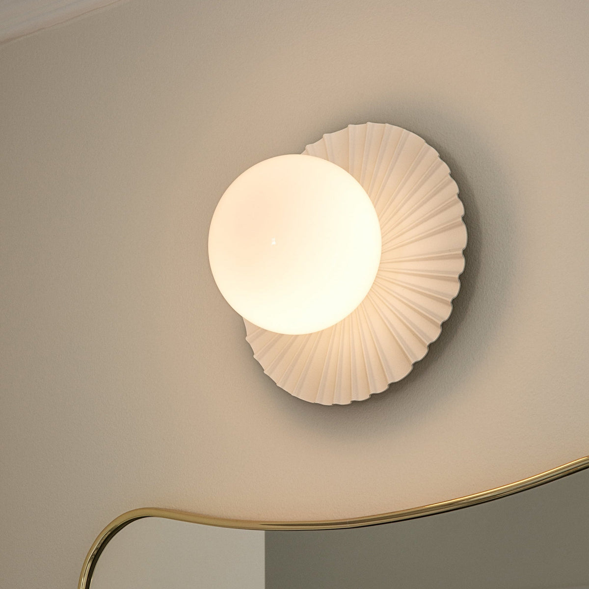 Liila Muuse Wall/Ceiling Light