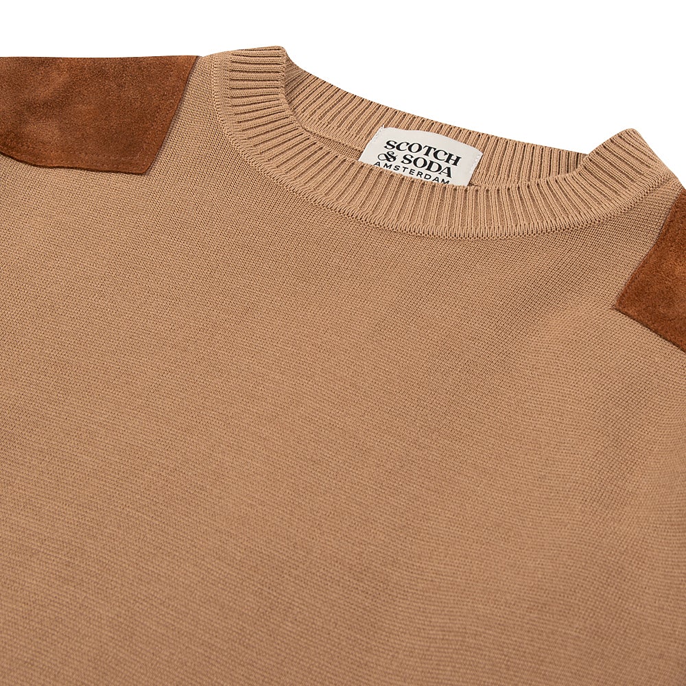 Patch Sweatshirt | Sand product image 2, provided for visual reference and product detail review