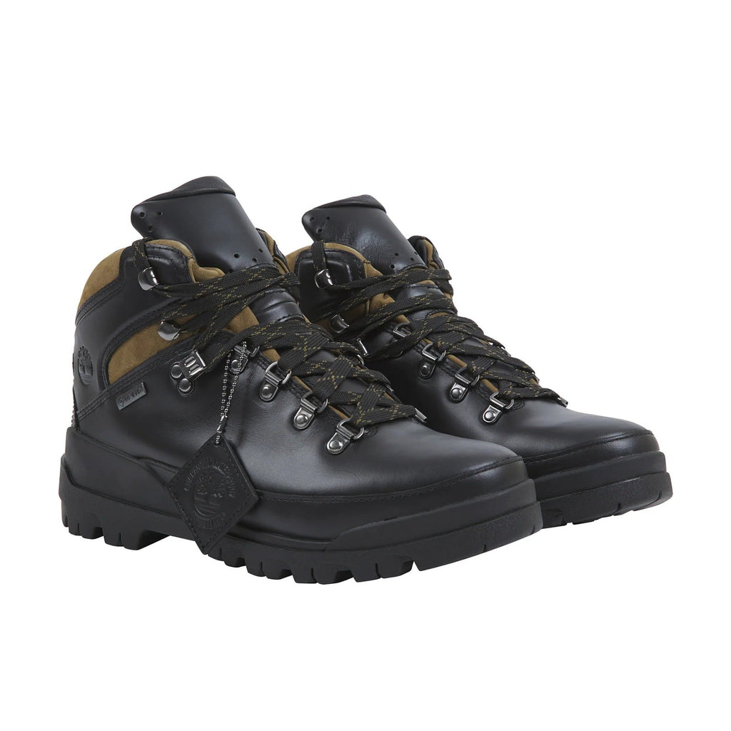 World Hiker Mid Boot | Black product image 2, provided for visual reference and product detail review
